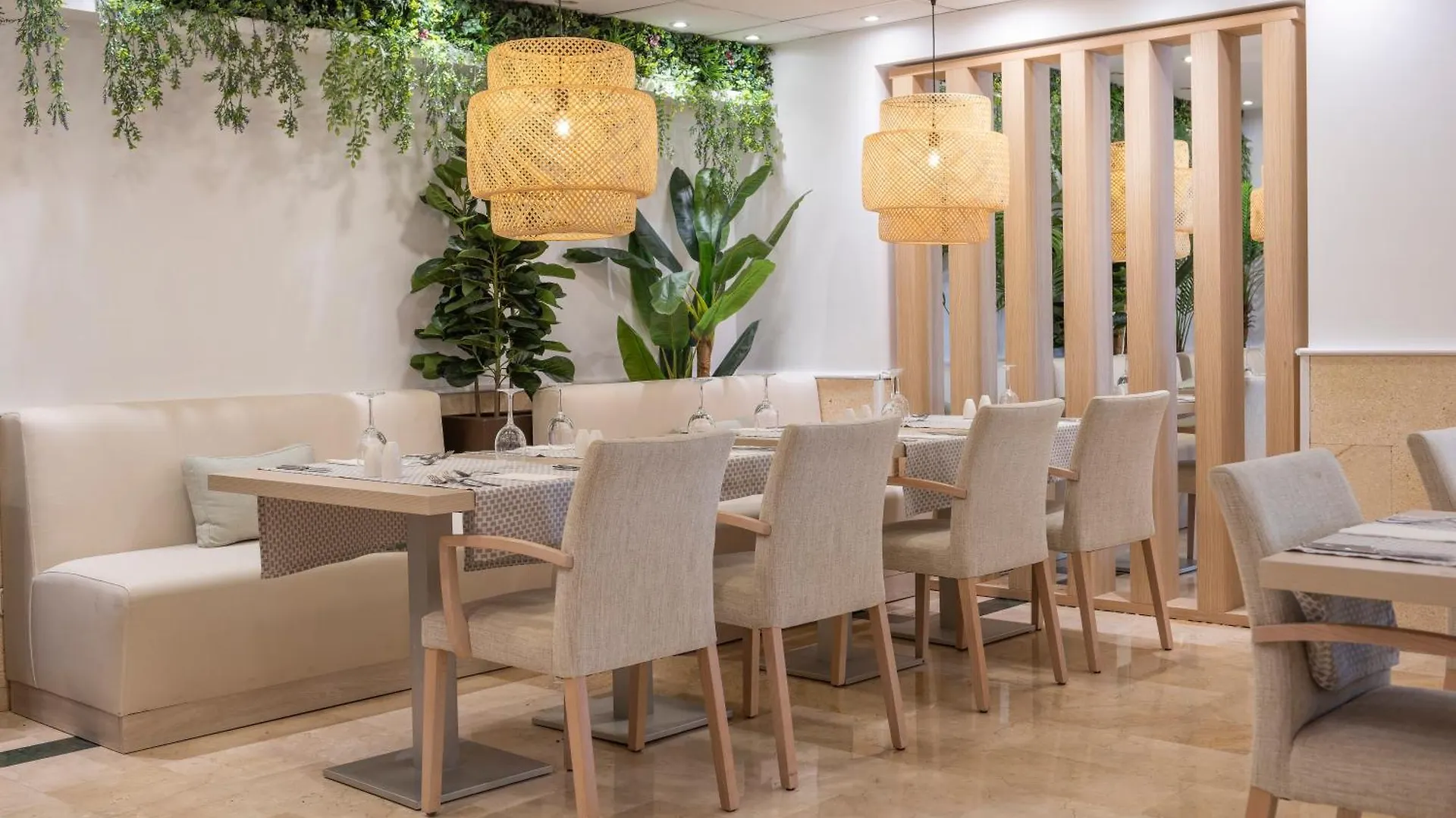 Valentin Somni Hotel & Suites (Adults Only) Peguera