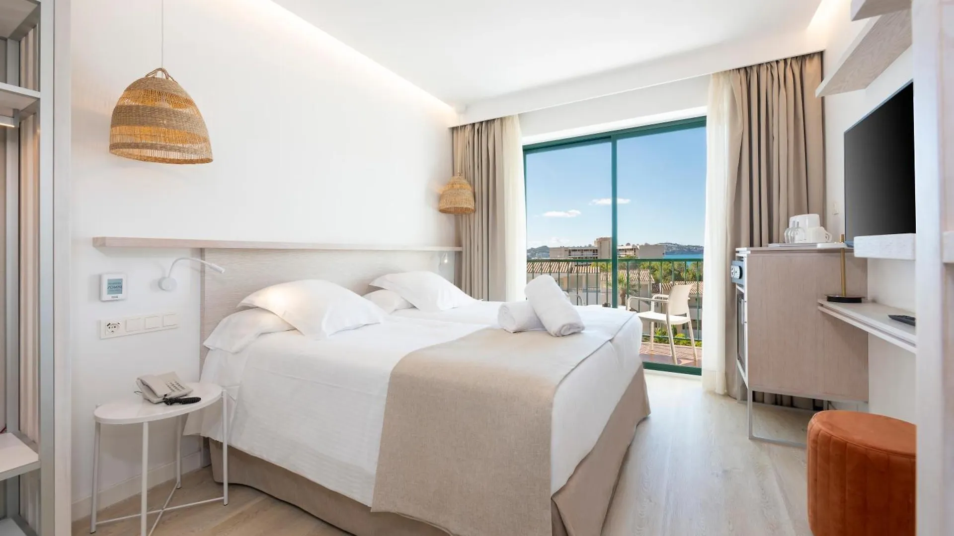 Valentin Somni Hotel & Suites (Adults Only) Peguera 4*,